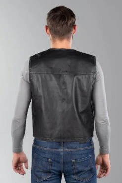 Gilet In Pelle Richa Sadic Nero 9 Gilet In Pelle Richa Sadic Nero -Vendite LEATT 037cd19a8d94dc8acbd9d7bd1fb6a72a5a7c0368 1 1GSAF100100L 1 30