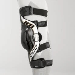 Ginocchiere POD K8 2.0 Carbonio Coppia 10 Ginocchiere POD K8 2.0 Carbonio Coppia -Vendite LEATT 04b53a7567b2ba4cc2f3f07a015311a476a744cc 1 K8011 169 LG 7 60 1