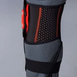 Ginocchiera Acerbis X-Strong -Vendite LEATT 07bfe5c650e104a450d63de50af59deb73c1ec9c StudioSession2015 10 30 219