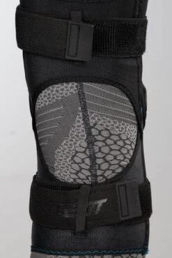 Ginocchiere Leatt Enduro Bianco-Nero 11 Ginocchiere Leatt Enduro Bianco-Nero -Vendite LEATT 0bd4cfd0530da72b64251677f0577860fd2ddc43 1 PIA 15705 wrz 10 2018 06