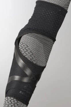 Gomitiere Leatt 3DF Hybrid Nero -Vendite LEATT 0cf3756df4961472db52b2c23c8930e13df23bcd 1 PIA 15772 2 03