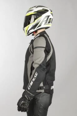 Giacca Dainese Nexus Nero-Ebano 15 Giacca Dainese Nexus Nero-Ebano -Vendite LEATT 169de4e0f416d424f1ae1035ad62b990cbb06862 1 PIA 95050 1 40