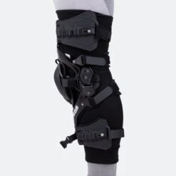 Ginocchiere Asterisk 24MX Edition Nere -Vendite LEATT 16d082df9a264966ab72a9632821b953 1 PIA 228708 1 50