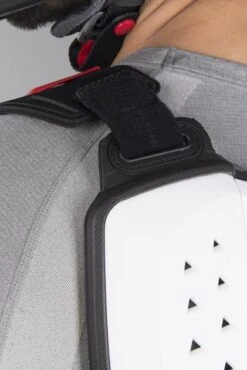 Pettorina Leatt 3.5 Bianca -Vendite LEATT 1ae79c305fc9e77772489ac26663412c03ec4ca7 1 PIA 111381 1 100