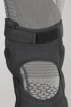 Ginocchiere Leatt 3DF 5.0 Zip Nero 11 Ginocchiere Leatt 3DF 5.0 Zip Nero -Vendite LEATT 1be9bb783820c28cc22d621ea32cf38e3c84820a 1 PIA 15730 2 05