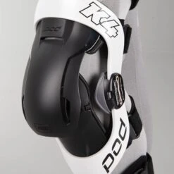 Ginocchiera Sinistra POD K4 2.0 Bianca -Vendite LEATT 1bf3e094dacec2df6e02c3e530f7754a552b7482 1 PIA 48343 8 40