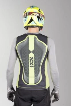 Gilet Protettivo IXS RS-20 Nero-Verde -Vendite LEATT 1d0a96cec25bc7666d1eea0d4d86d68b5230df07 1 PIA 100095 1 60