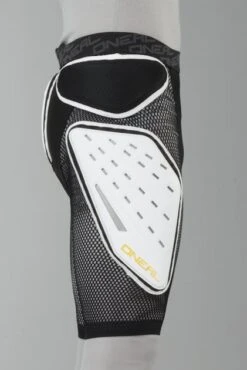 Pantaloncini Protettivi O'Neal Kamikaze Nero-Bianco -Vendite LEATT 23ea88f62832eb994a1db3e3f194c19f9dadfcb3 1 1287 004 gru142017 6