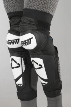 Ginocchiere Leatt EXT Bianco-Nero -Vendite LEATT 297129b67e35bf9b544bca8a2e728f8b90373e28 1 PIA 15681 2 02