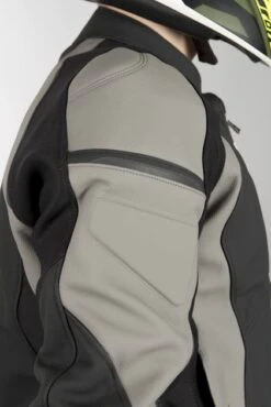 Giacca Dainese Nexus Nero-Ebano 22 Giacca Dainese Nexus Nero-Ebano -Vendite LEATT 2d31b2ae28dd04ef7e4e422ca16d7d67db0d8516 1 PIA 95050 1 110