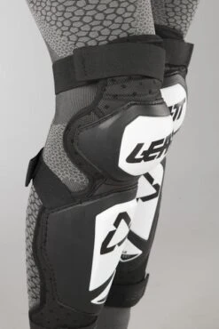 Ginocchiere Leatt 3.0 EXT Bianco-Nero -Vendite LEATT 2e2085a83c1eeba9ca6f2ee5008986c23724b3d5 1 PIA 15689 2 06