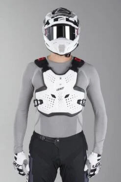 Pettorina Leatt 3.5 Bianca -Vendite LEATT 395b3097db6c47640791d4e7c625f2af53d6d945 1 PIA 111381 1 60