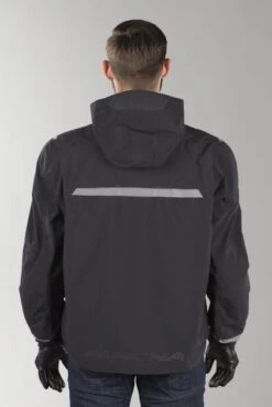 Giacca Antipioggia Macna Refuge Nero 18 Giacca Antipioggia Macna Refuge Nero -Vendite LEATT 3a7cec8db9d6c2ec7556432376a3864d8a02baa1 1 095912 1 50