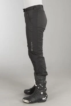 Pantaloni Donna SPIDI Glance 2 Nero 13 Pantaloni Donna SPIDI Glance 2 Nero -Vendite LEATT 3b93120c439c80710e55ac697b917b2ba3a0fc3f 1 PIA 17909 4 30