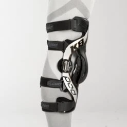 Ginocchiera Destra POD K8 Carbon 6 Ginocchiera Destra POD K8 Carbon -Vendite LEATT 3c47986fad592e8503f05c682952c06c32c883f2 1 K8012 169 LG 7 60