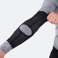 Manicotti Gomitiere Raven Armour X -Vendite LEATT 3f2d61e5c7f94076b3cf8bd07c88476e 1 PIA 305336 1 40