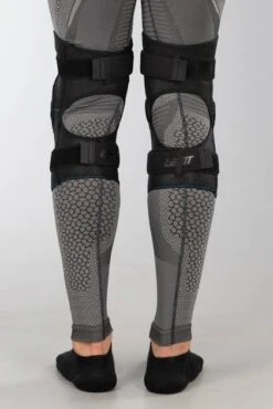 Ginocchiere Leatt Enduro Bianco-Nero 8 Ginocchiere Leatt Enduro Bianco-Nero -Vendite LEATT 3f65b59b307f4bd01c7ae33dae6be1a24269b153 1 PIA 15705 wrz 10 2018 03