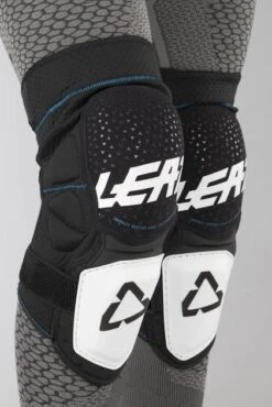 Ginocchiere Leatt 3DF Hybrid Bianco-Nero -Vendite LEATT 417dc13e1dd2f95fde5200befc07e7e43e5f4034 1 PIA 15722 2 01