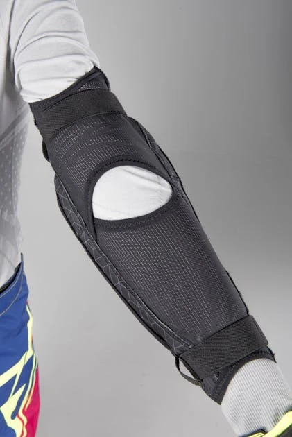 Gomitiere Bambino Acerbis X-Soft Nero-Rosso 6 Gomitiere Bambino Acerbis X-Soft Nero-Rosso - immagine 6