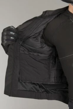 Giacca Dainese Avro D2 Nero 35 Giacca Dainese Avro D2 Nero -Vendite LEATT 4591adee2bcc65ba9739713230497591ef56aa45 1 201735190 691 52 cze272018 17