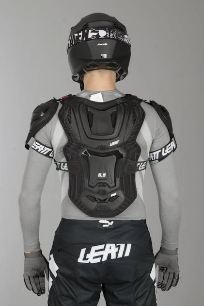 Pettorina Leatt 5.5 Pro Nero 3 Pettorina Leatt 5.5 Pro Nero - immagine 3