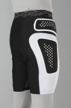 Pantaloncini Protettivi O'Neal Pro Nero-Bianco -Vendite LEATT 49881ba7817d91398a0a89898813cd9b96388882 1 1286 004 gru182017 8