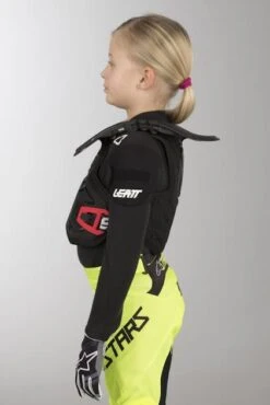 Giacca Protettiva Bambino Leatt 2.0 Junior Nero 13 Giacca Protettiva Bambino Leatt 2.0 Junior Nero -Vendite LEATT 4d38c0b016e9f57097b69f961074b1f2ca80faa8 1 PIA 15518 7 170