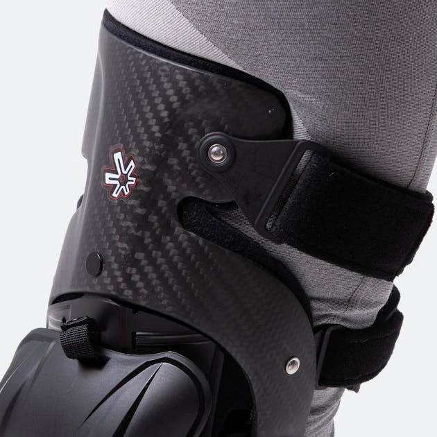 Ginocchiere Asterisk Carbon Cell 8 Ginocchiere Asterisk Carbon Cell - immagine 8