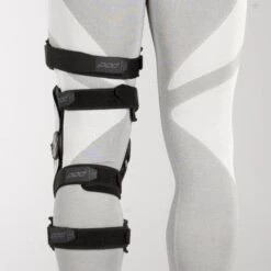 Ginocchiere POD K8 2.0 Carbonio Coppia 12 Ginocchiere POD K8 2.0 Carbonio Coppia -Vendite LEATT 61d5e9cc6c1bf3abb318b79b547fa9cc934da726 1 K8011 169 LG 7 70 1