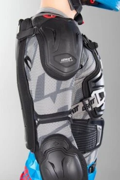 Giacca Protettiva Leatt Adventure Nera -Vendite LEATT 64a91326155d065f5cc49d240fa13112dce62013 1 PIA 14796 1 120