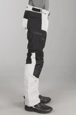 Pantaloni Moto Course Four Seasons 2.0 Grigio Chiaro-Nero -Vendite LEATT 65469d929af3b04e90ddb0fa89ada56ddbbc1adc 1 1513 033 52 lip172018 08
