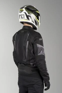 Giacca Richa Airstrike 2 Camo 19 Giacca Richa Airstrike 2 Camo -Vendite LEATT 67e12471fa841eea34d56077192f33b46b9a095a 1 PIA 82628 1 70