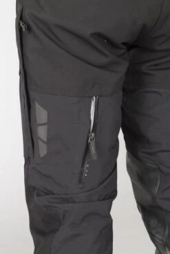 Pantaloni Klim Latitude Nero -Vendite LEATT 699caa82c41fc5c610d944b83bf30b307f69d68e 1 PIA 42384 1 130