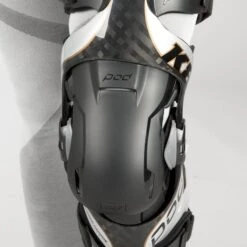 Ginocchiera Sinistra POD K8 Carbon -Vendite LEATT 6c479af0f42292e660a23a803d61bf9940e92145 1 K8011 169 LG 7 80