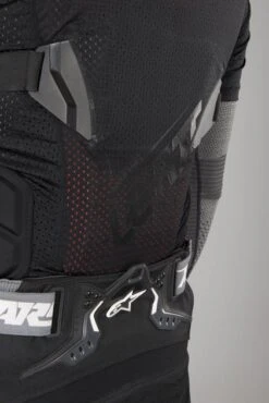 Maglia Protettiva Leatt 3DF AirFit Lite -Vendite LEATT 73b978a9d55f14ef9c54426ecac8cc0babf7ec49 1 PIA 15649 1 230