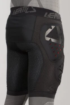 Pantaloncini Protettivi Leatt 3DF 3.0 -Vendite LEATT 7d3167db095f02bf7773fcfa1b747e98d475e111 1 PIA 15620 1 80