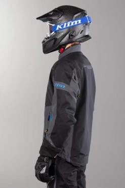 Giacca Klim Traverse Nero-Blu 19 Giacca Klim Traverse Nero-Blu -Vendite LEATT 7e7cf23ab9384f09186dd975fad2f63ead33af6e 1 Pia 176974 1 70