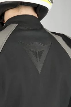 Giacca Dainese Nexus Nero-Ebano 23 Giacca Dainese Nexus Nero-Ebano -Vendite LEATT 820e5ebec44164d1ac06fc6ed6c871d0ed8139b4 1 PIA 95050 1 130