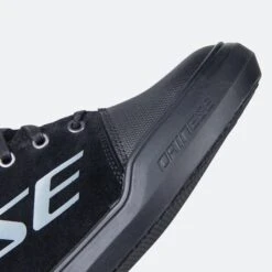 Scarpe Moto Dainese York D-WP Nero-Antracite -Vendite LEATT 823058da7a6e45c2a0d58a5d58b6ffc9 3 PIA 226884 0 150