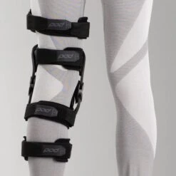 Ginocchiere POD K4 2.0 Nere -Vendite LEATT 87326f0efffecfdbfb0a9e1d6affffba50b483f9 1 PIA 48337 8 40