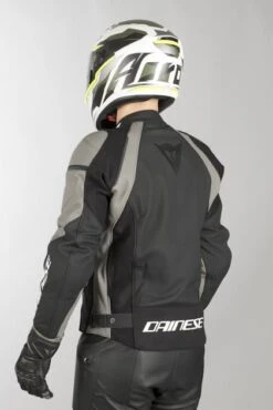 Giacca Dainese Nexus Nero-Ebano 16 Giacca Dainese Nexus Nero-Ebano -Vendite LEATT 87798b7552f363bc3c33d5fb073c2ab11ef52dc1 1 PIA 95050 1 50