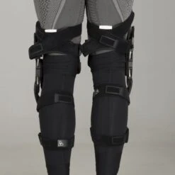 Ginocchiere Leatt C-Frame Pro-Carbon -Vendite LEATT 87d281cbf914e9b1b6d71e5af643986c37bfa083 1 100027 lut062018 3