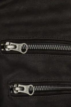 Giacca Moto Donna RST Ripley Nera 7 Giacca Moto Donna RST Ripley Nera -Vendite LEATT 87dd06e4c53703a69659a80f7a429940adf269e0 2 PIA 203904 0 30