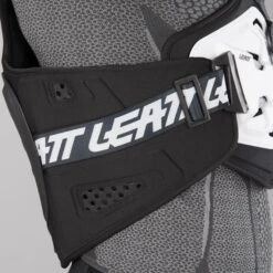Pettorina Leatt 4.5 Pro Chest Protection Nero -Vendite LEATT 8a0a8108267c32cbcf4467a4a040fc6fe3883373 1 096799 kwi 11 2018 8