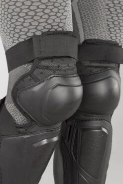 Ginocchiere Leatt 3.0 EXT Nero -Vendite LEATT 8b60c3d6ecee5a967d62b04e0d4fc4a9d2396690 1 PIA 15683 2 05