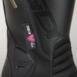 Stivali Moto Donna Sidi Gavia Gore-Tex Nero -Vendite LEATT 8d7fe0c6f1a19d8a7a21ca396b2d988b01f6b899 52182 40 102 Feb242017 10