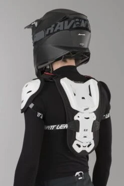 Pettorina Bambino Leatt 5.5 Pro HD Nero-Bianco -Vendite LEATT 8ffbcc439c11c34dcd7b9e32bb8a545a7e2f4472 1 PIA 16988 1 40