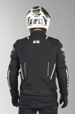 Giacca Richa Condor Nera 19 Giacca Richa Condor Nera -Vendite LEATT 905dbf9f95980028a5776f3ef22ae261d010e8c0 1 PIA 82824 1 70