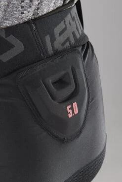 Pantaloncini Protettivi Leatt 3DF 5.0 15 Pantaloncini Protettivi Leatt 3DF 5.0 -Vendite LEATT 9346824c68b7fba5bdbd65527d18f930c8bf8b6f 1 PIA 15610 wrz 14 2018 13