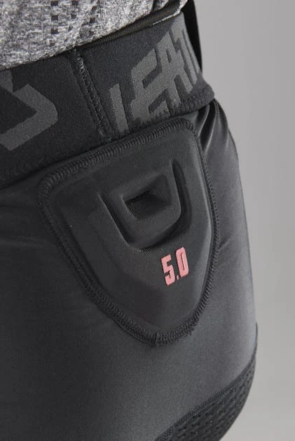 Pantaloncini Protettivi Leatt 3DF 5.0 8 Pantaloncini Protettivi Leatt 3DF 5.0 - immagine 8